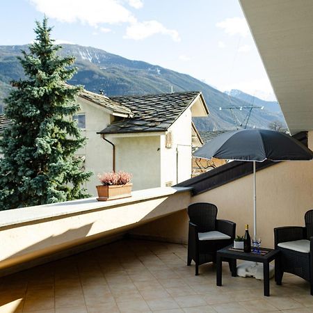 Sarre Skyline Apartment - Relax In Valle D'อาออสตา ภายนอก รูปภาพ
