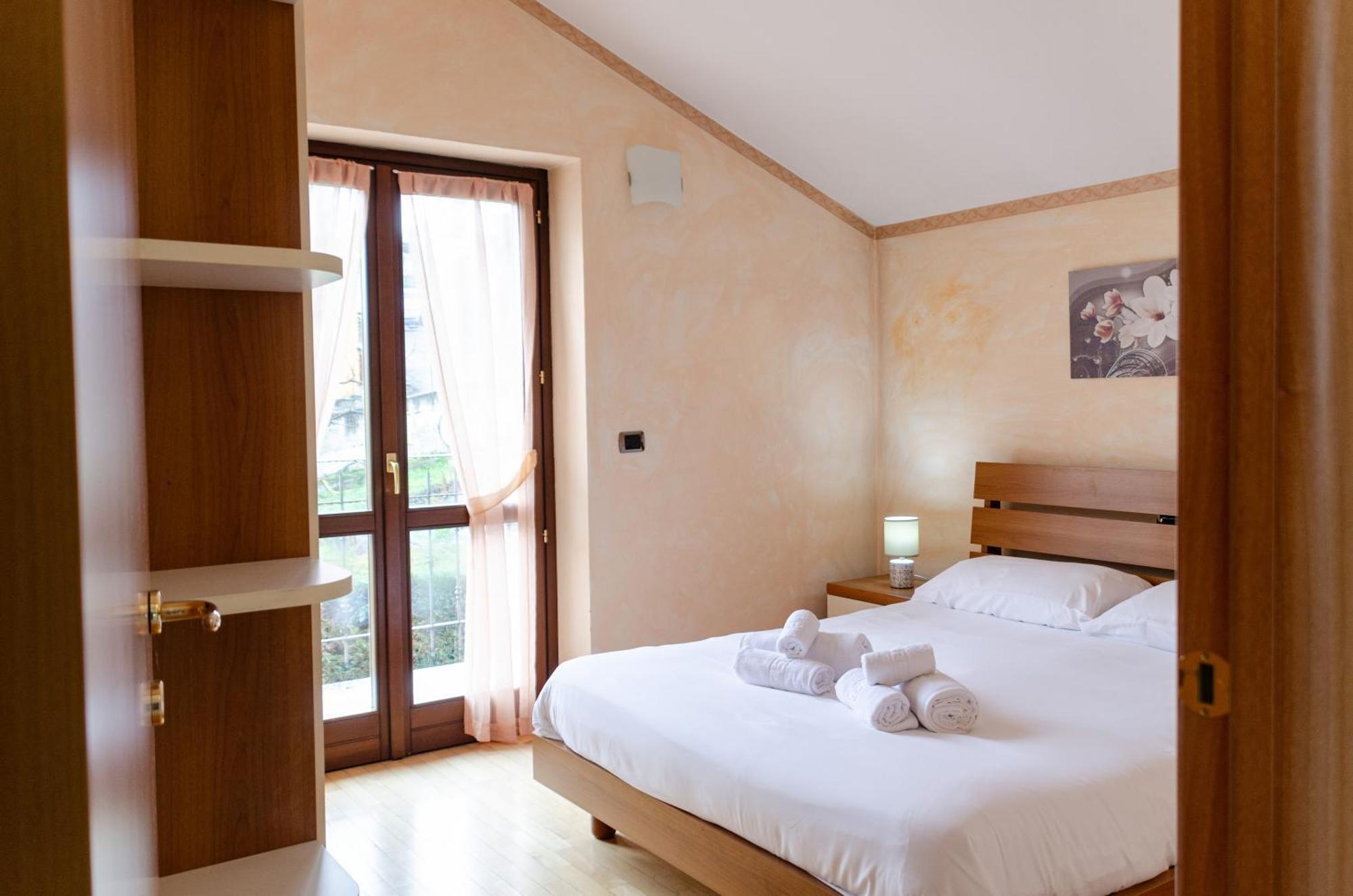 Sarre Skyline Apartment - Relax In Valle D'อาออสตา ภายนอก รูปภาพ
