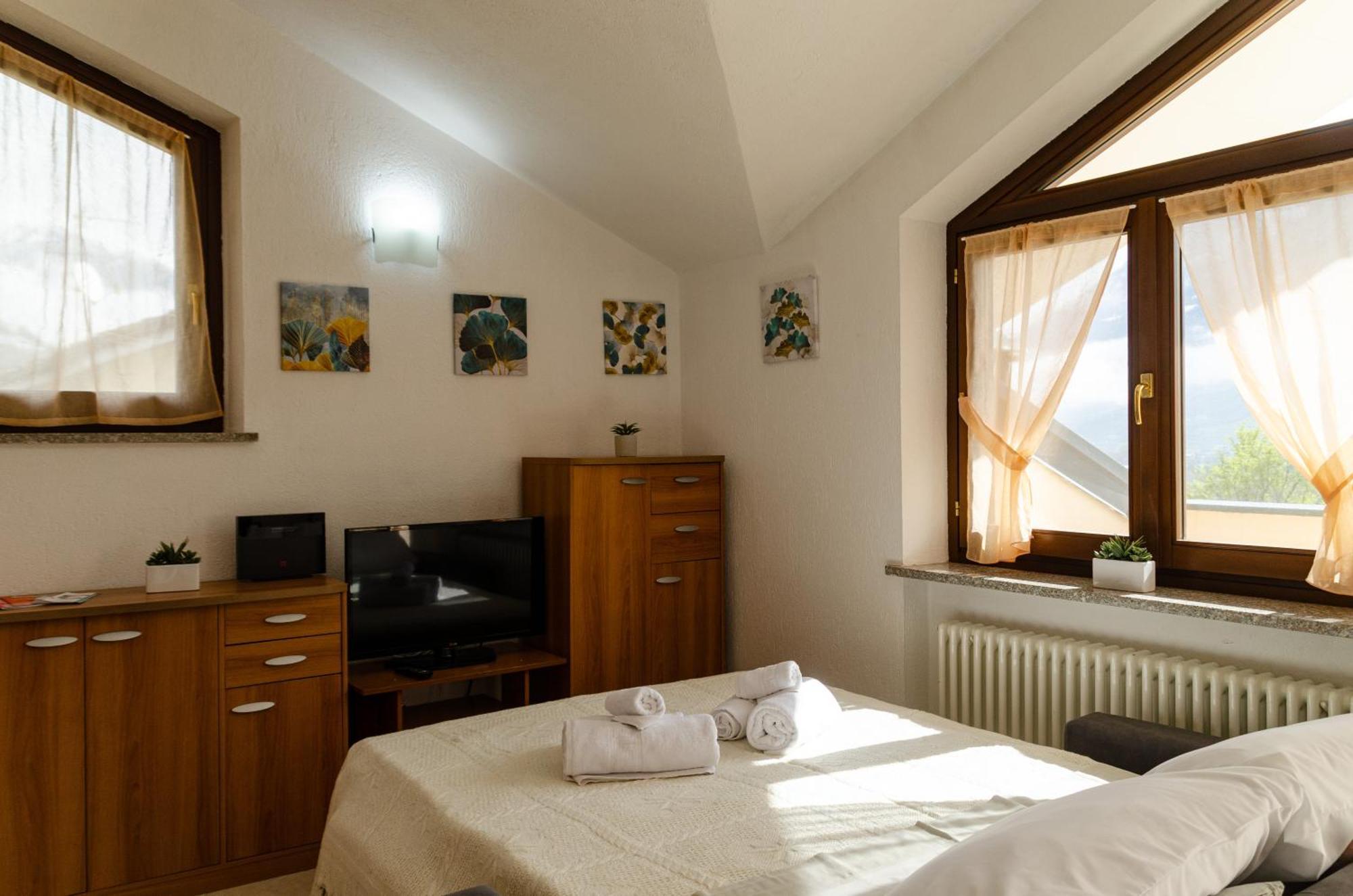 Sarre Skyline Apartment - Relax In Valle D'อาออสตา ภายนอก รูปภาพ